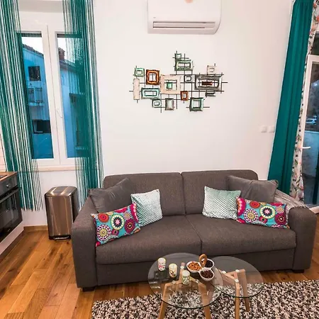 Apartment Horizons *